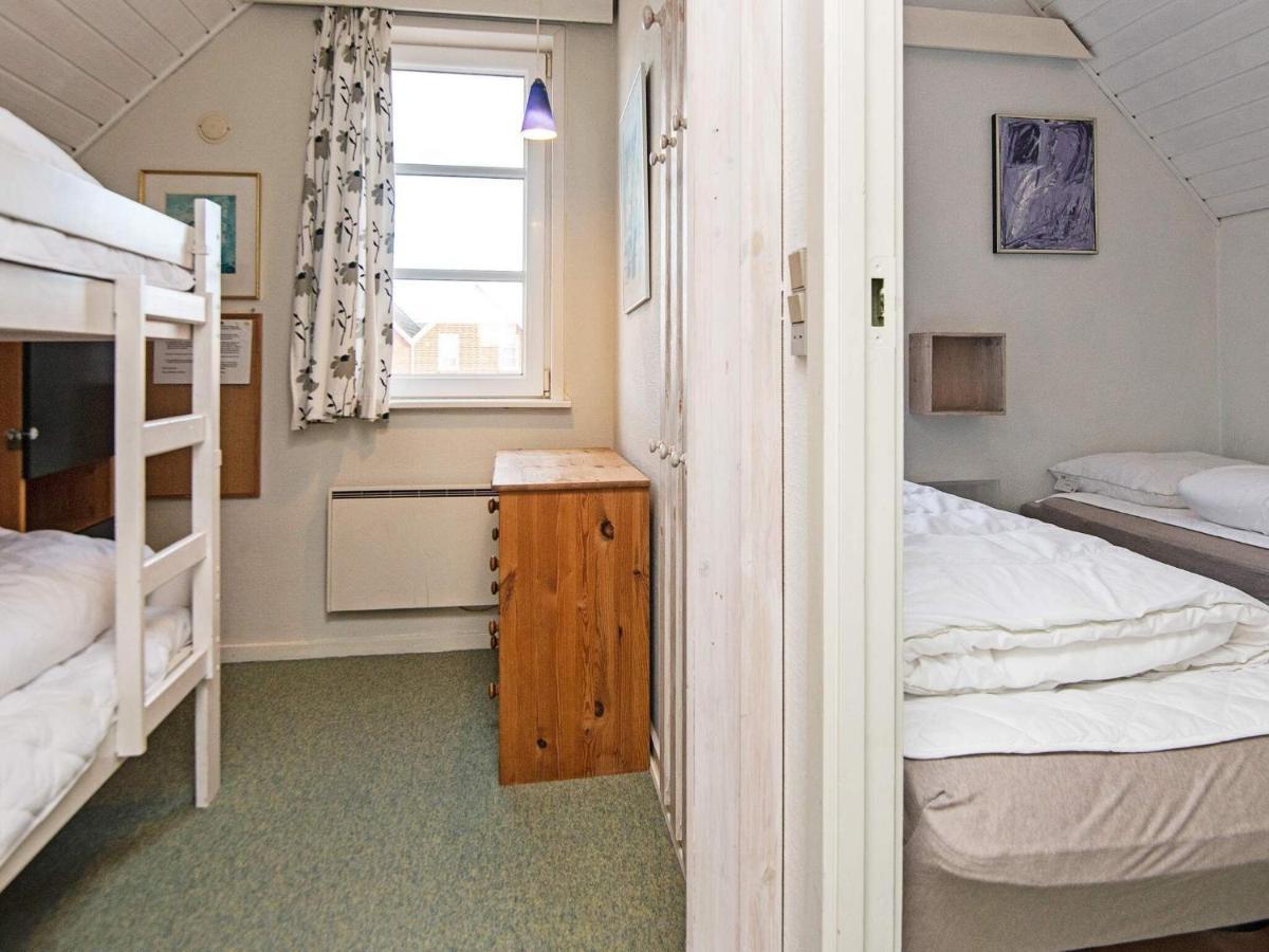 4 Person Holiday Home In R M Sønderby Esterno foto